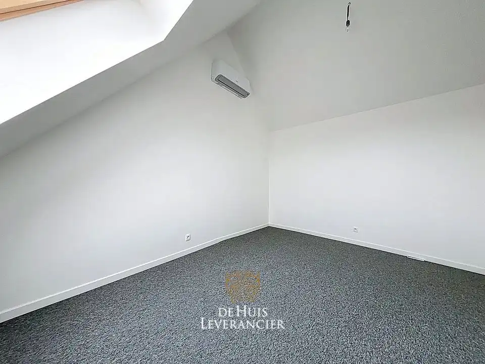 Stijlvol gerenoveerd energiezuinig duplex-appartement (3 slaapkamers – 137 m²) met tuin foto 20