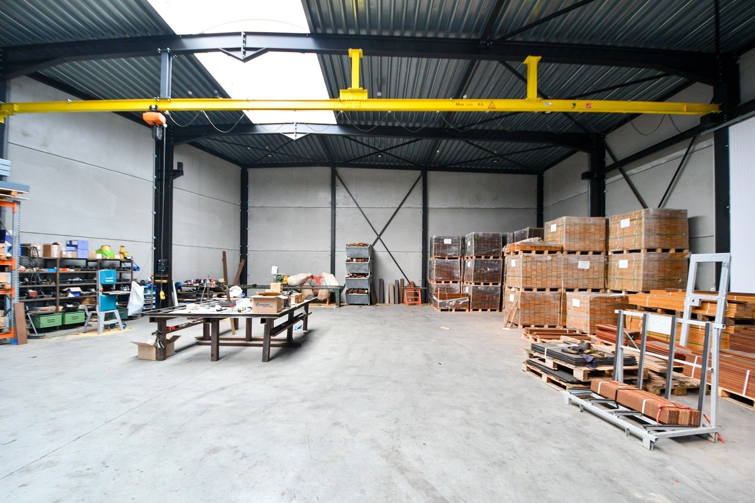 Ruime loods van 570m² in de Grote Nest! foto {{pictureIndex}}