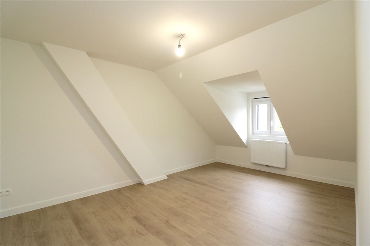nabij station, label B, gerenoveerd met vergunning foto 42