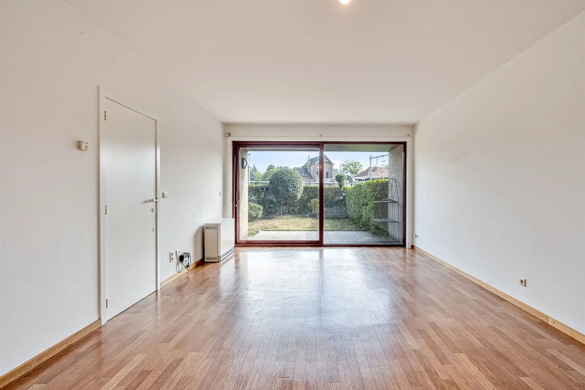 Ruim gelijkvloers appartement met zuidgerichte tuin en garagebox foto 6