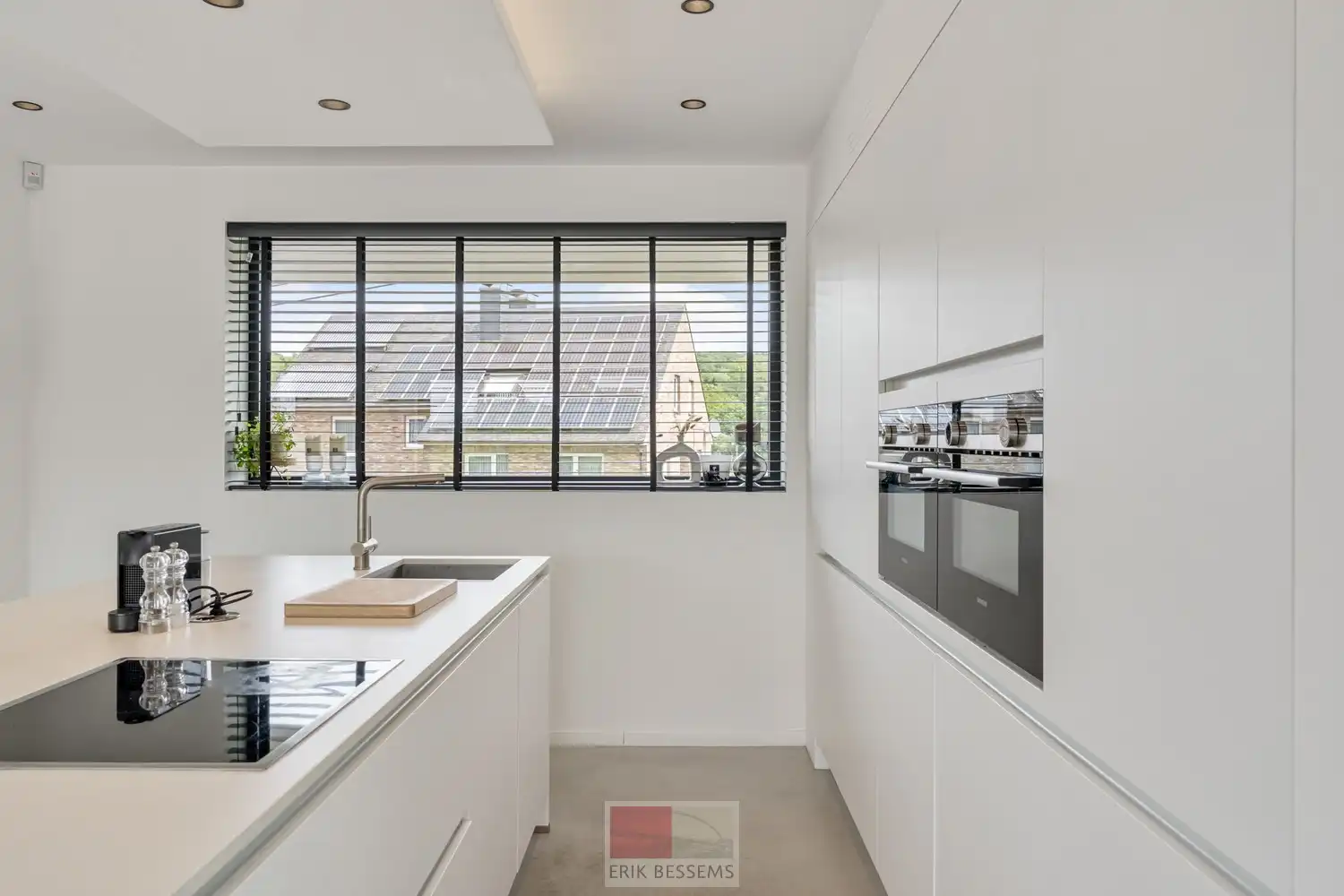Energiezuinige, moderne woning met een bewoonbaar oppervlakte van circa 195 m², gelegen op een perceel van 776 m² in een rustige en groene omgeving. foto 10