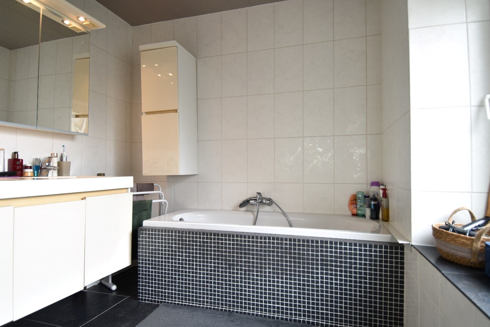 Landelijk wonen in alle comfort én met 4 slaapkamers te Sint-Eloois-Winkel foto 9