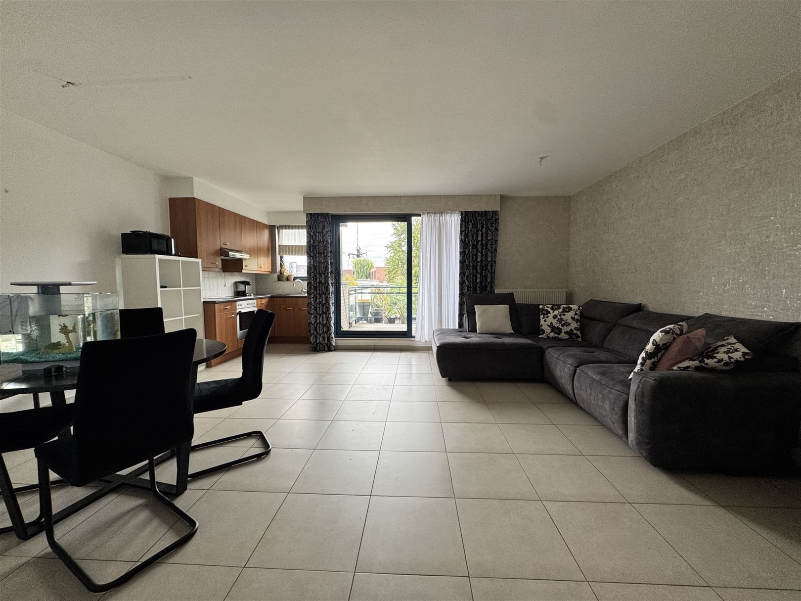 Appartement met terras in centrum Sint-Niklaas foto 4