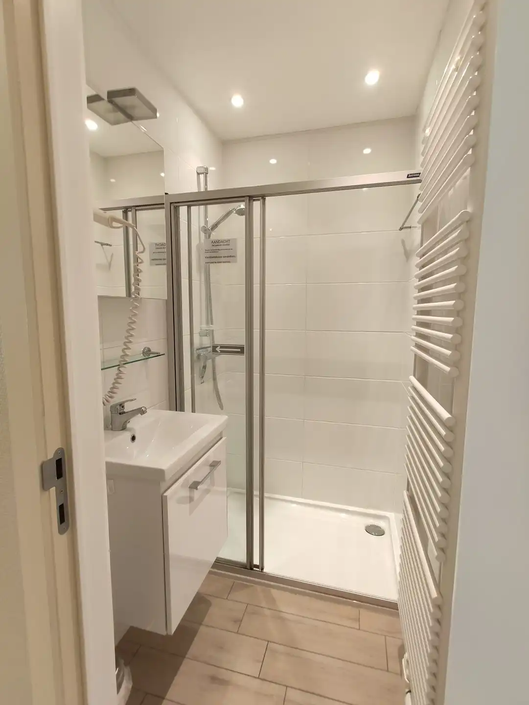 Gemeubeld: aangenaam vakantieappartement op de Zeedijk in Duinbergen! foto 17