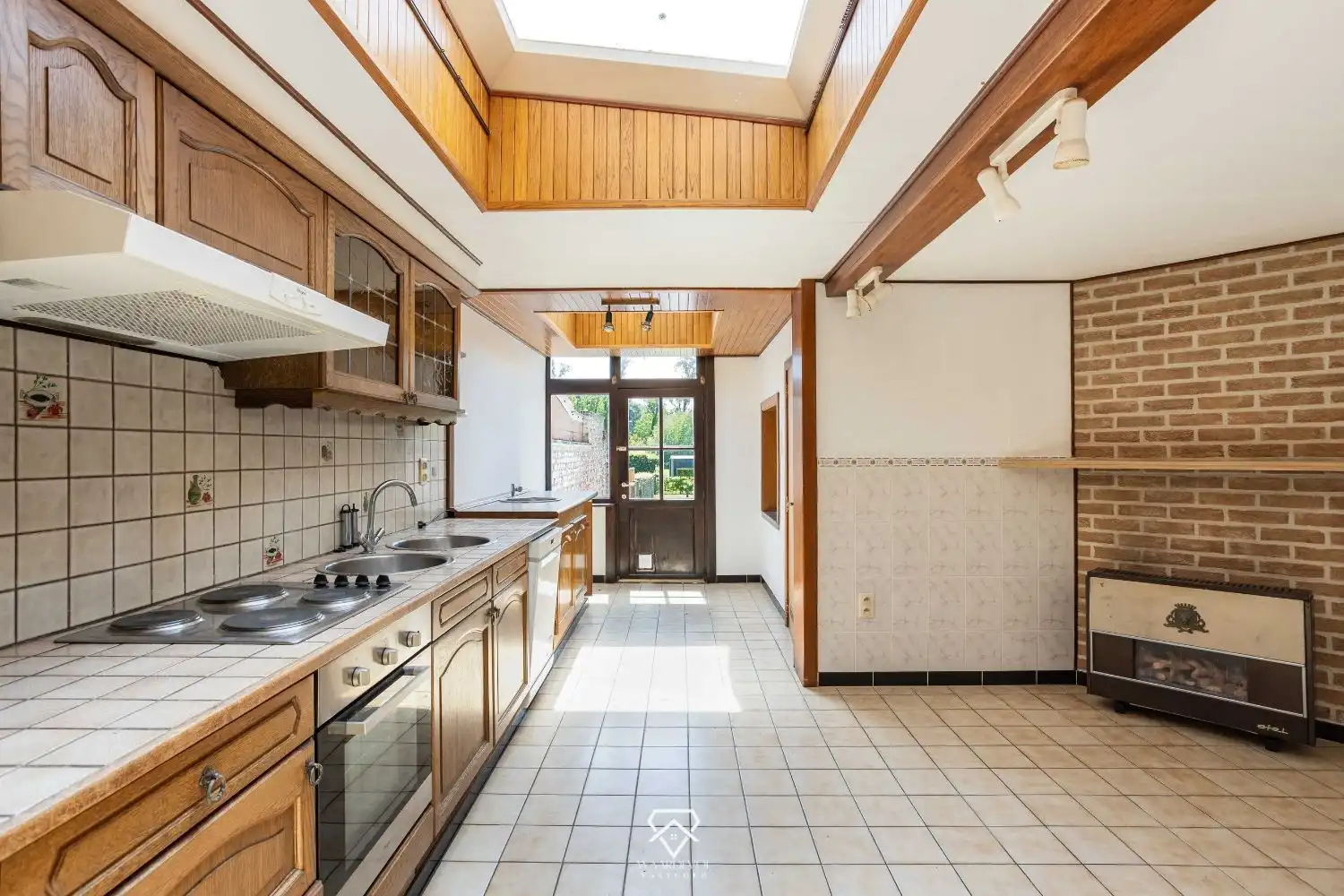 Renovatieproject met tuin en veel potentieel te Ronse foto 2