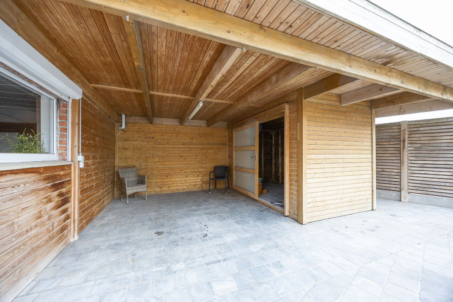 Halfopen bebouwing met garage! foto 11