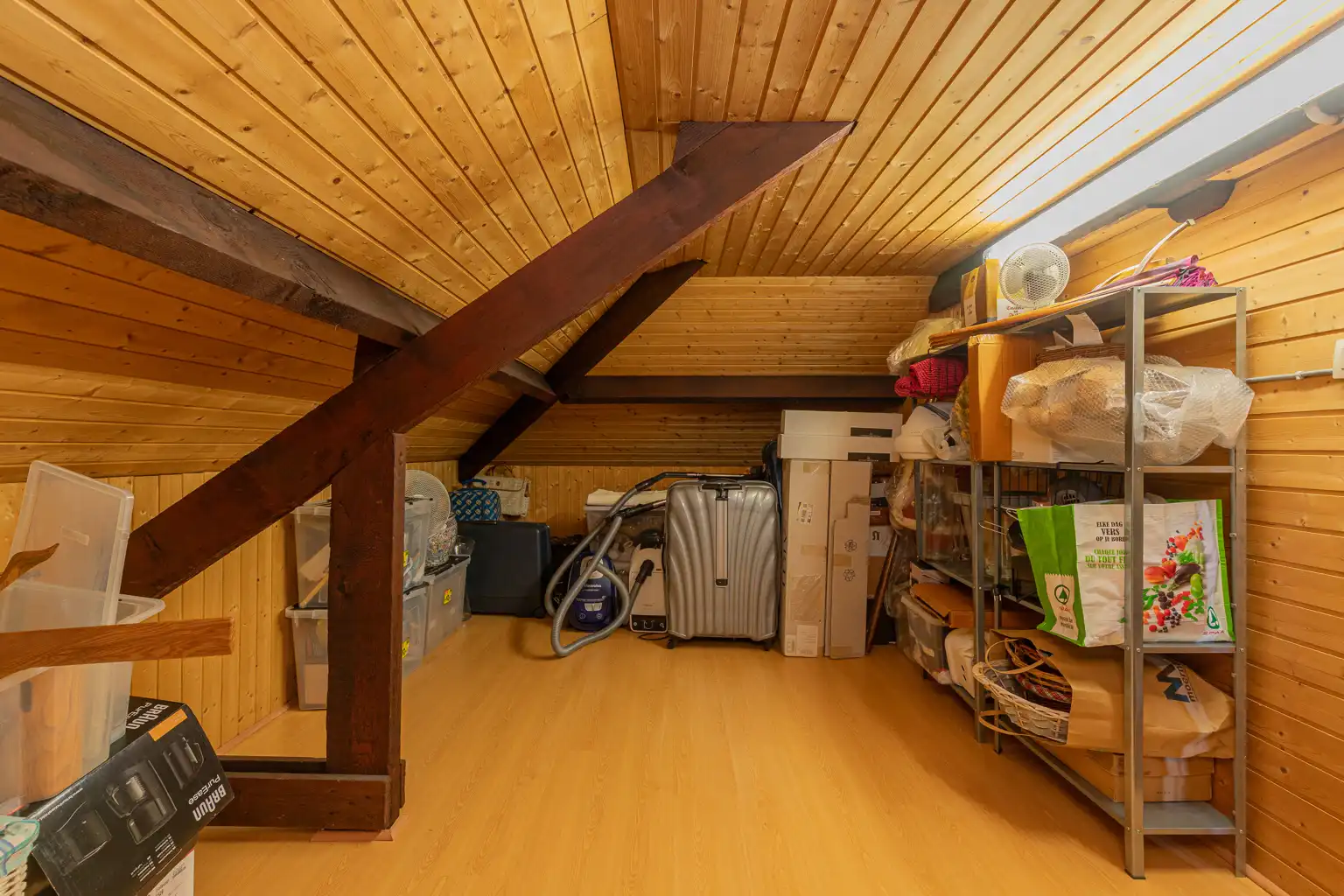 Open bebouwing met 4 slpks en veel opbergruimte! foto 21