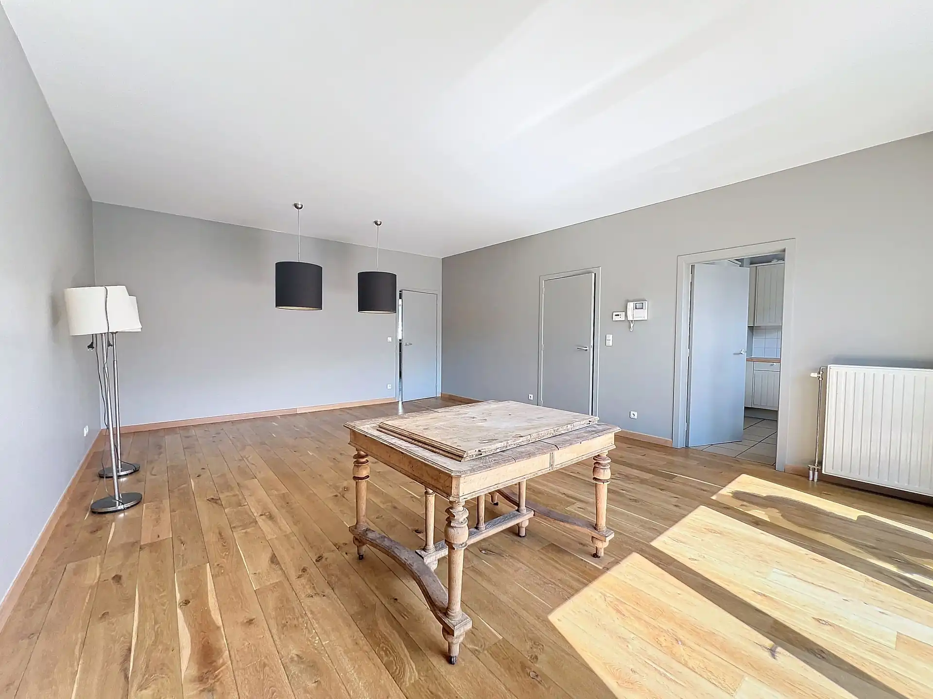 Vlakbij de Botanische Tuinen, mooie flat met 2 slaapkamers  foto 2