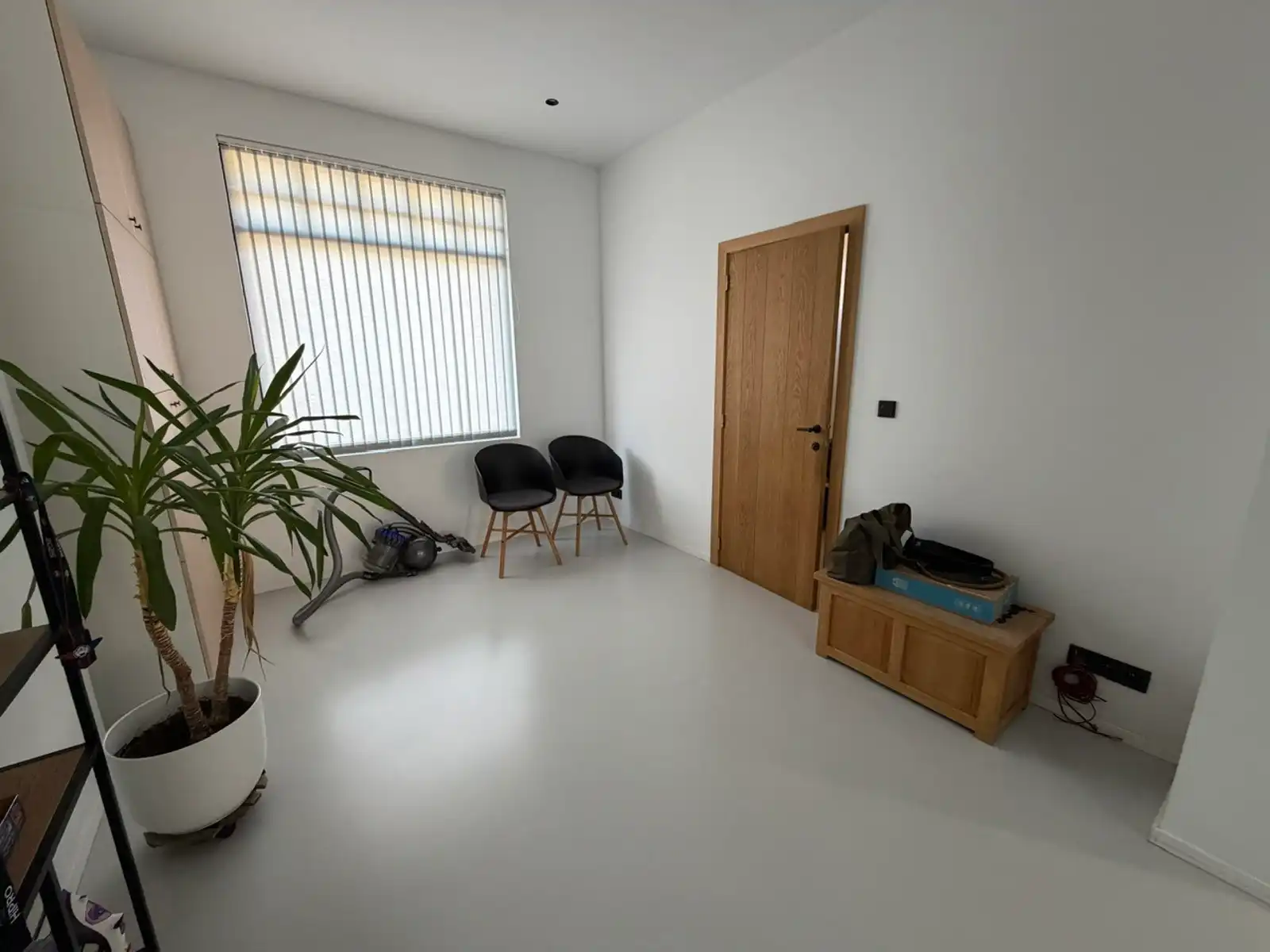 Herenwoning met 3 slpk, parking, 2x terras en leuke tuin foto 4