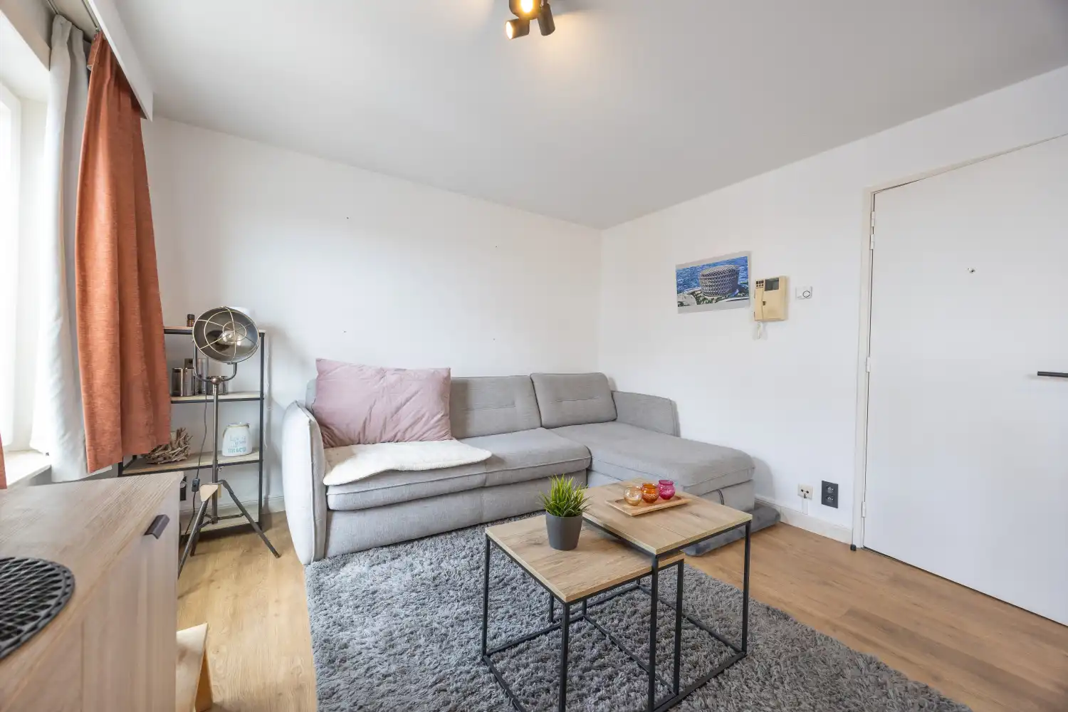 Gerenoveerde studio met zeezicht in hartje Middelkerke foto 5
