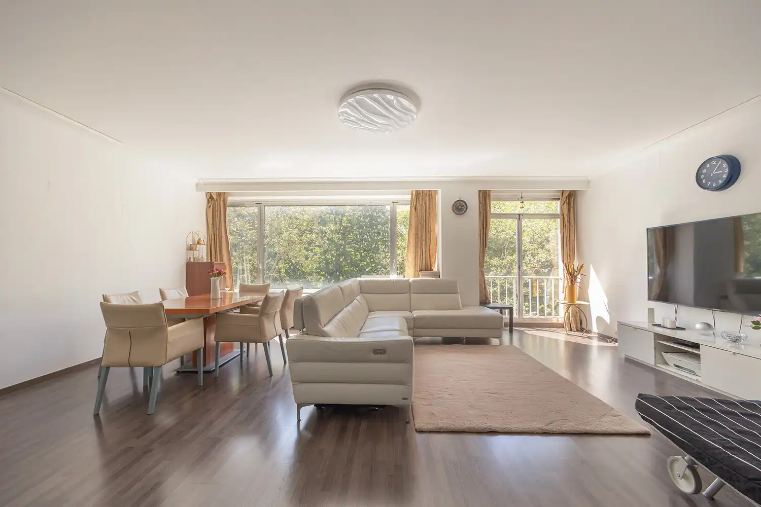 Ruim en instapklaar 2-slaapkamer appartement op toplocatie aan het Stadspark met terras, EPC B! foto 6