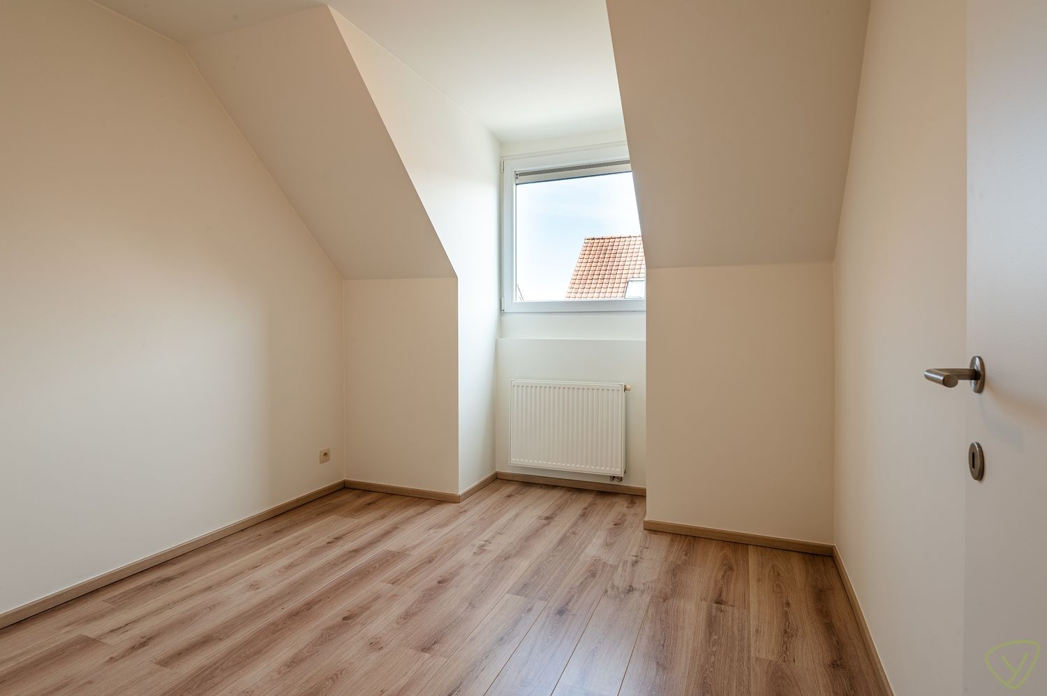 Instapklaar appartement met garage in het dorp van Adegem foto 10