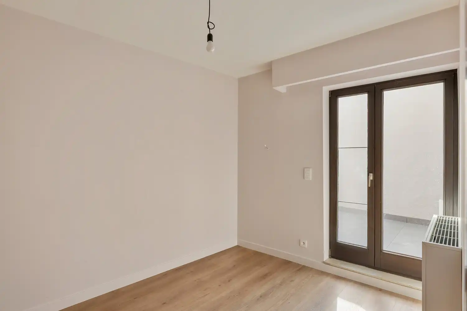 TE HUUR – Goed onderhouden appartement met 3 slaapkamers, terras en prachtig uitzicht. foto 15