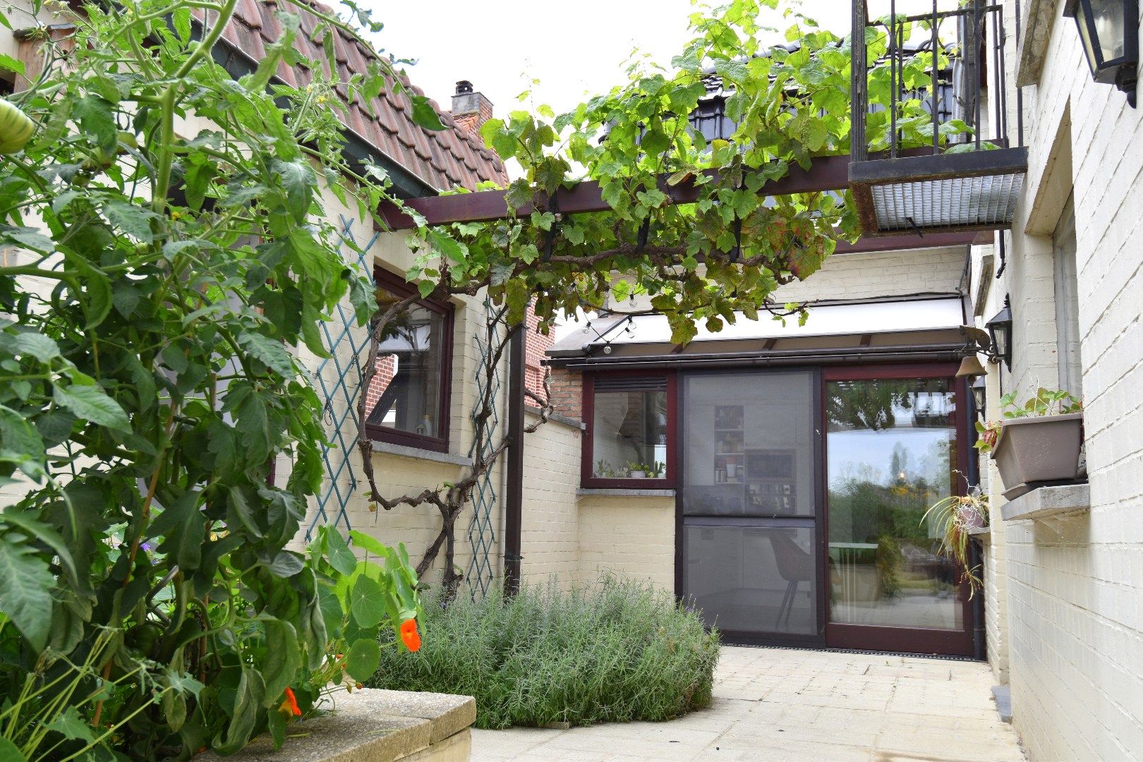 Charmante alleenstaande woning met 3 slaapkamers, tuin en garage in een rustige straat te Rollegem foto 16