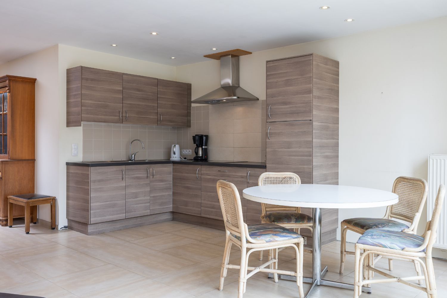 Ruime te renoveren woning met zonnige tuin en tal van mogelijkheden. foto 18