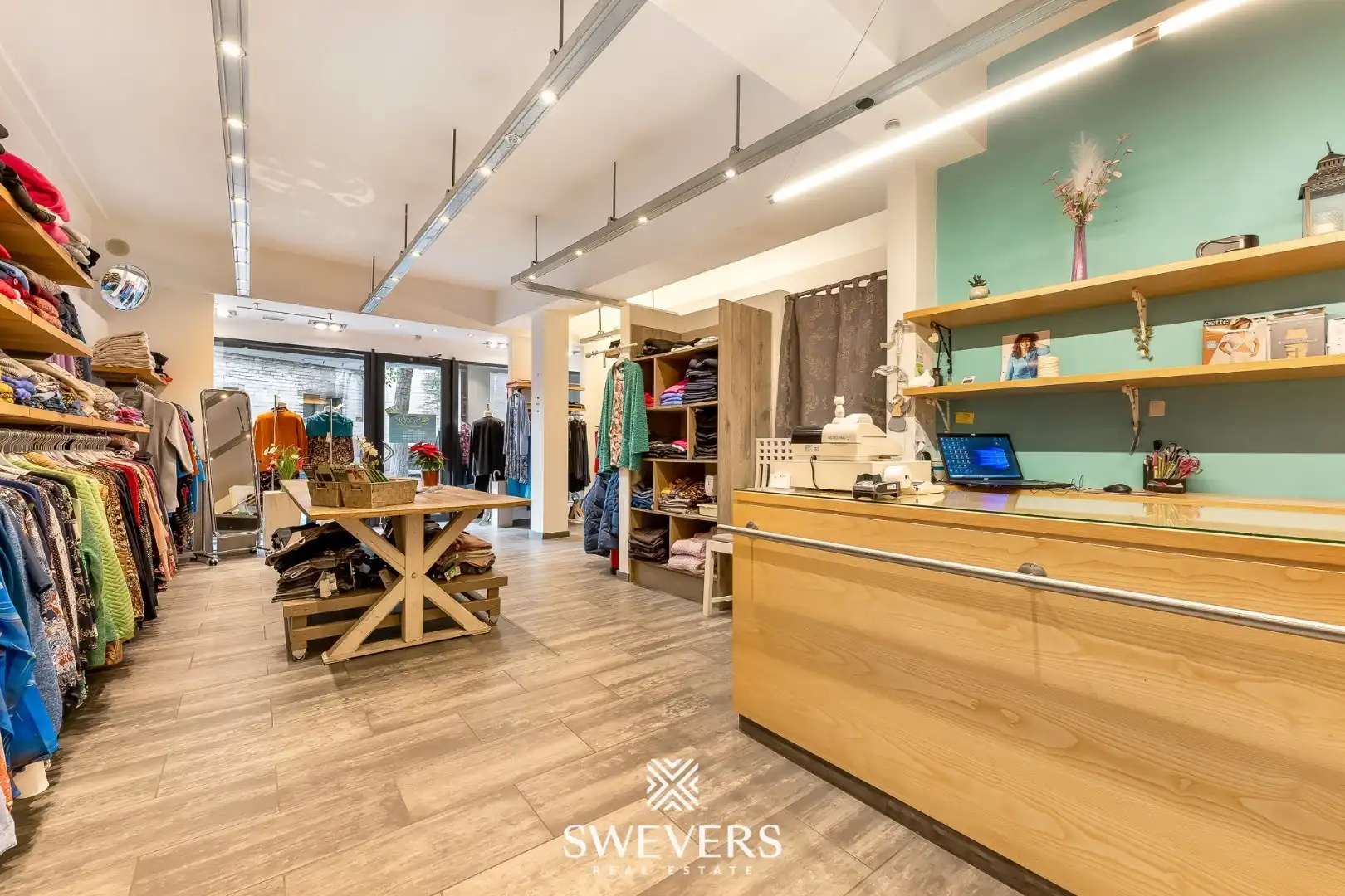 Commerciële topligging aan Sint-Martenplein in Sint-Truiden foto 5