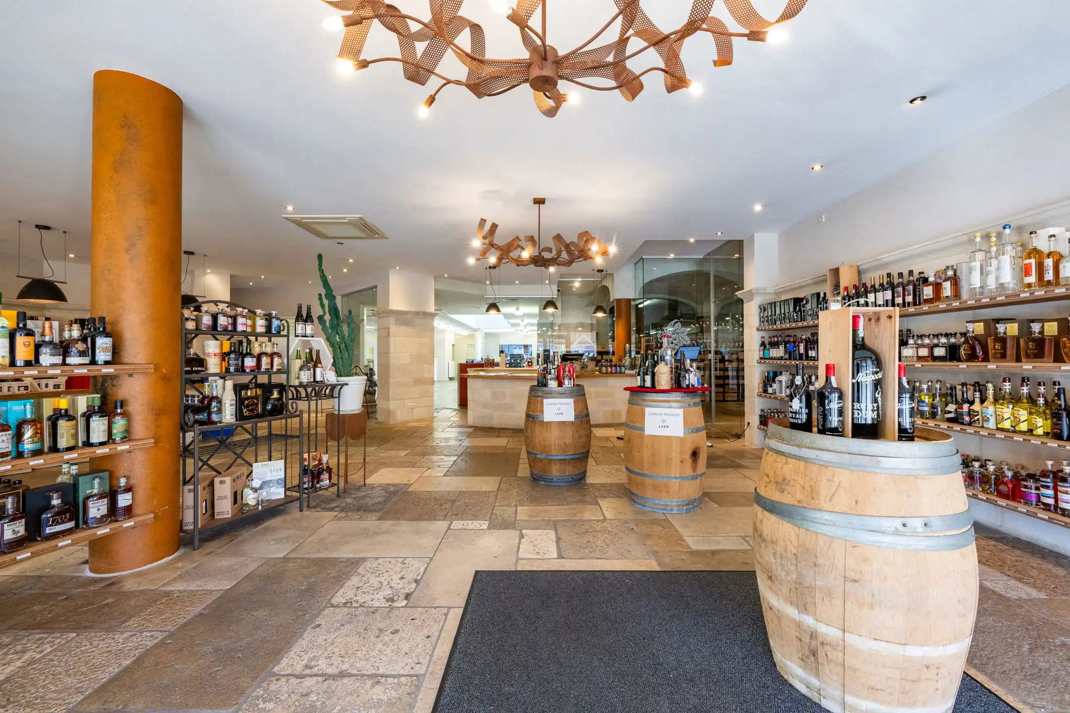 Commerciële ruimte te huur foto 8