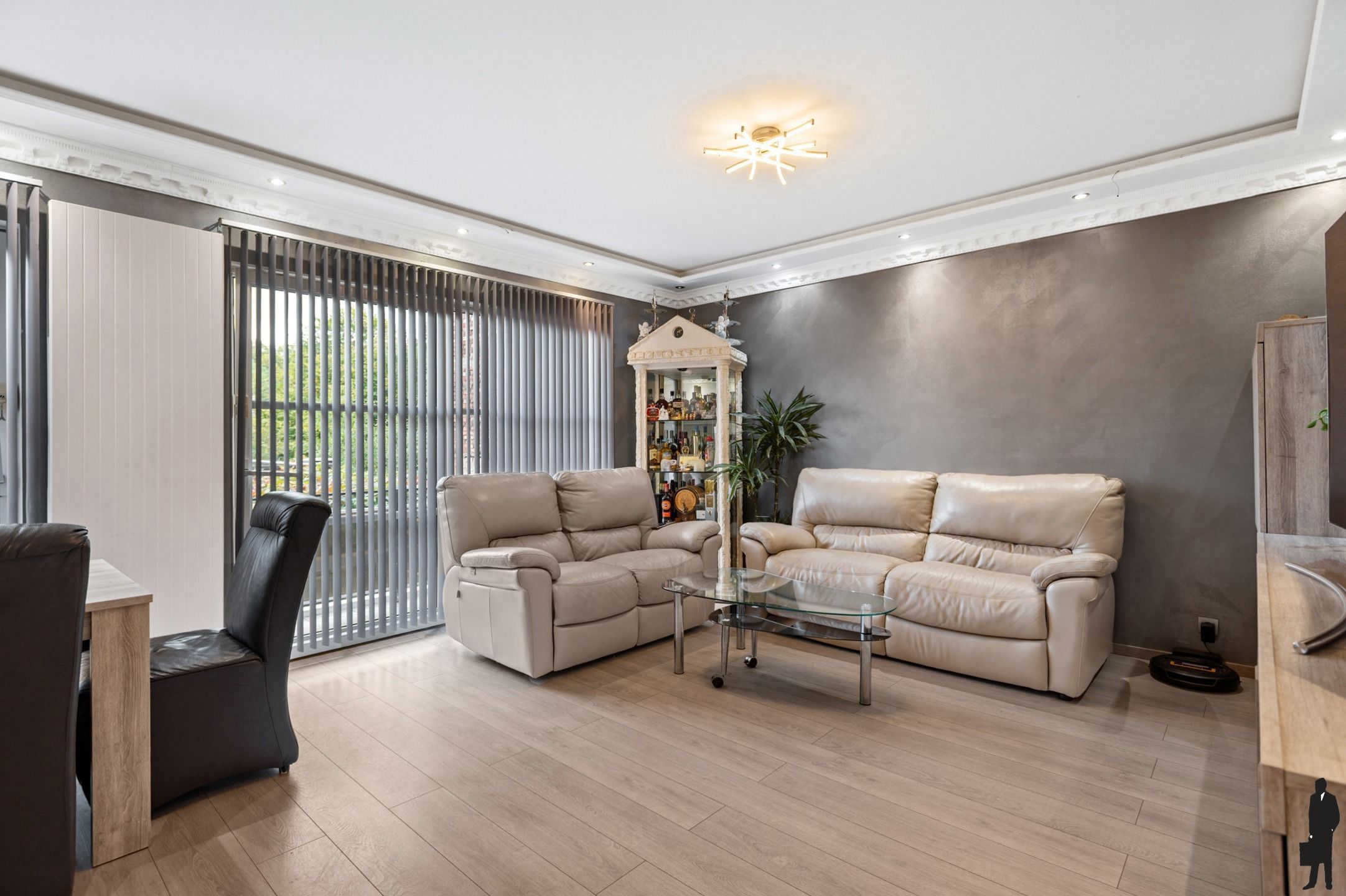 Lichtrijk appartement op toplocatie in Deurne! foto 4