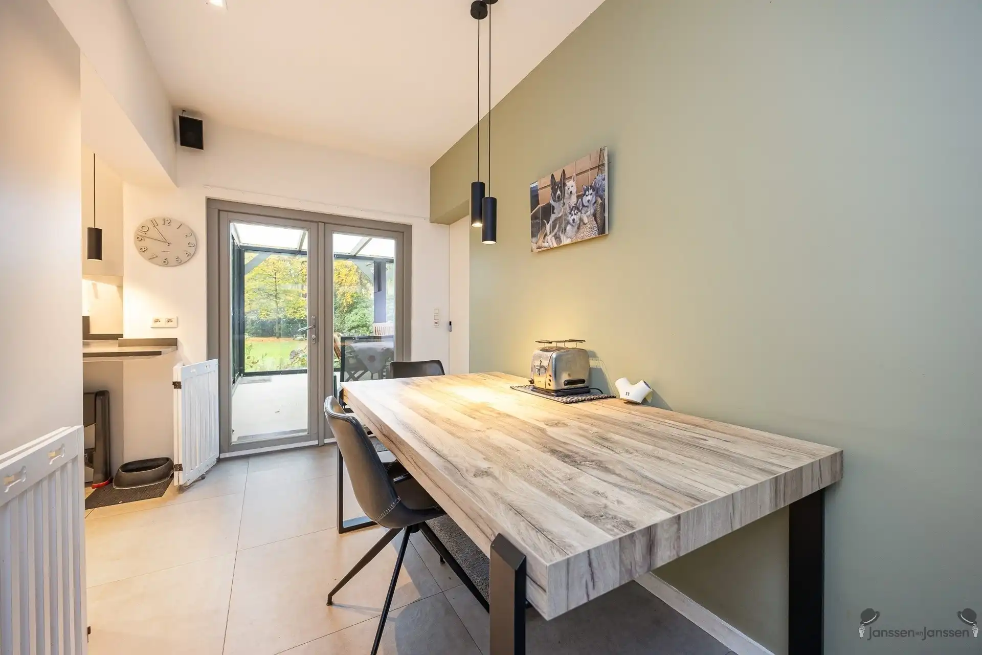 Exclusieve villa op 10.500 m² op residentiële toplocatie foto 14