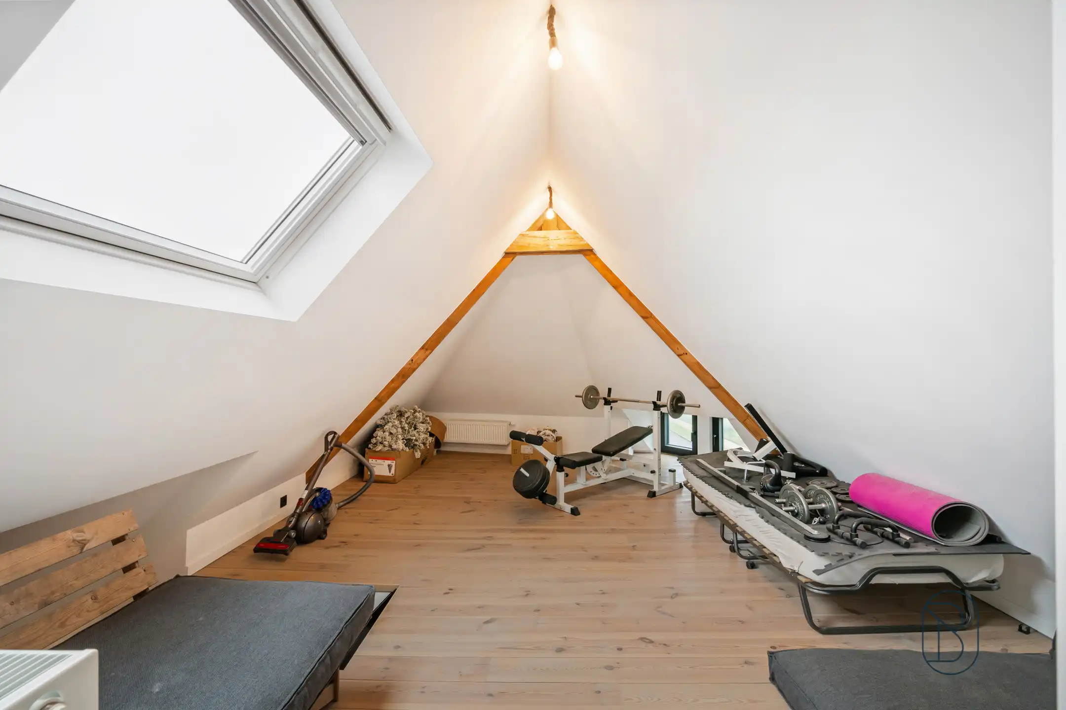 Instapklare woning met 3SLK, zonnige buitenruimtes en garage foto 14