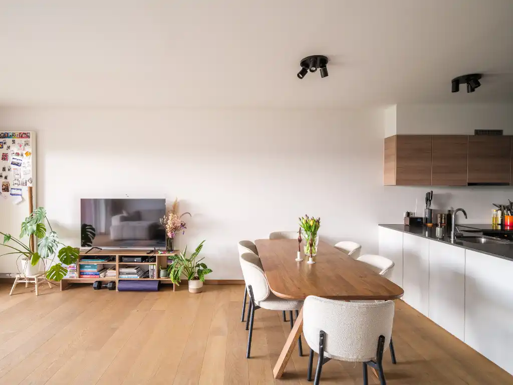 Lichtrijk appartement met ruim zonneterras en open groen zicht op toplocatie aan Dok Noord. Mogelijkheid aankoop autostaanplaats! foto 8
