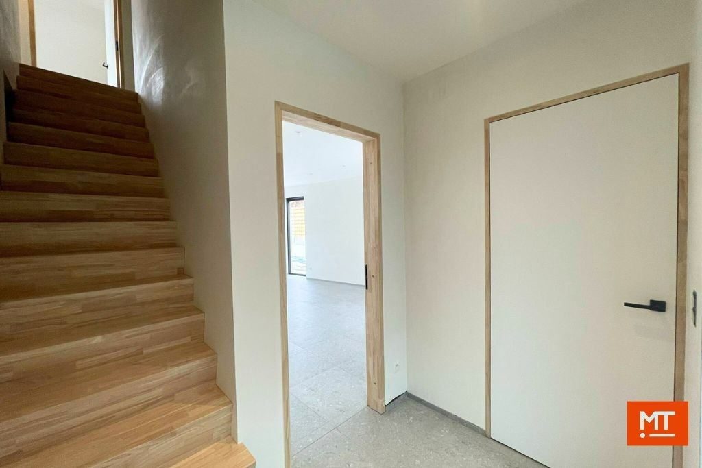 Kwalitatieve nieuwbouwwoning te huur op een rustige locatie in het centrum van Passendale foto 12