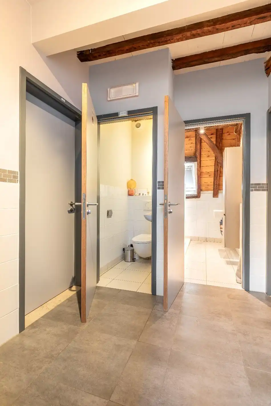 Bemeubelde studentenkamers in Leuven foto 6