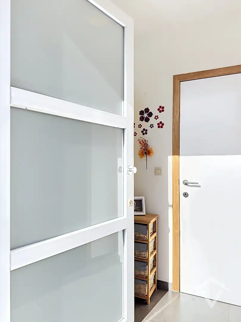 Gelijkvloers appartement met 2 slaapkamers in centrum Koekelare foto 3