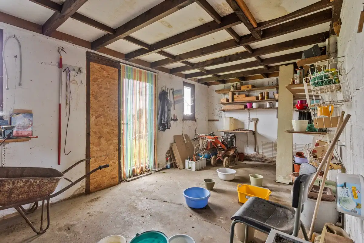 Woning met 5 slaapkamers en grote tuin. foto 34