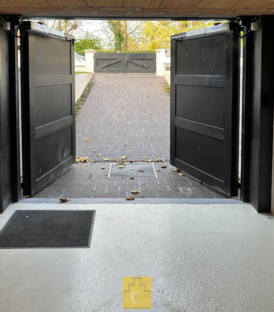 riante stadsvilla in Knokse stijl met grote garage, diverse terrassen en sublieme tuin, zicht op de Molens en alle Brugse torens, grondoppervlakte 655 m2 foto 30