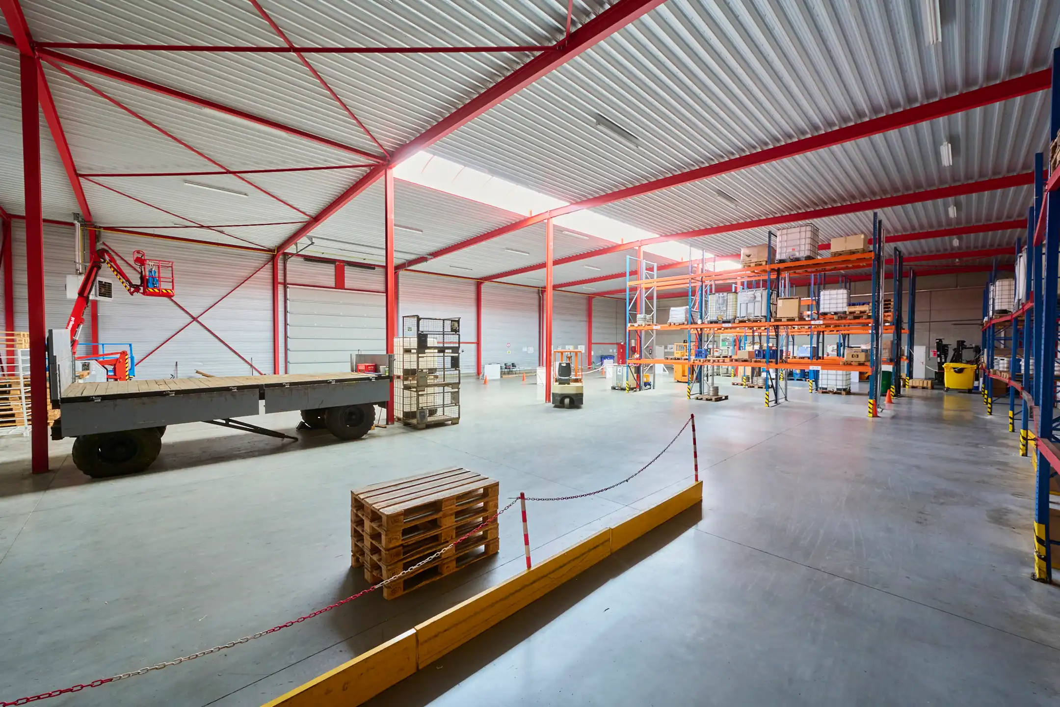  TE KOOP - HAL & KANTOOR in topconditie foto 18