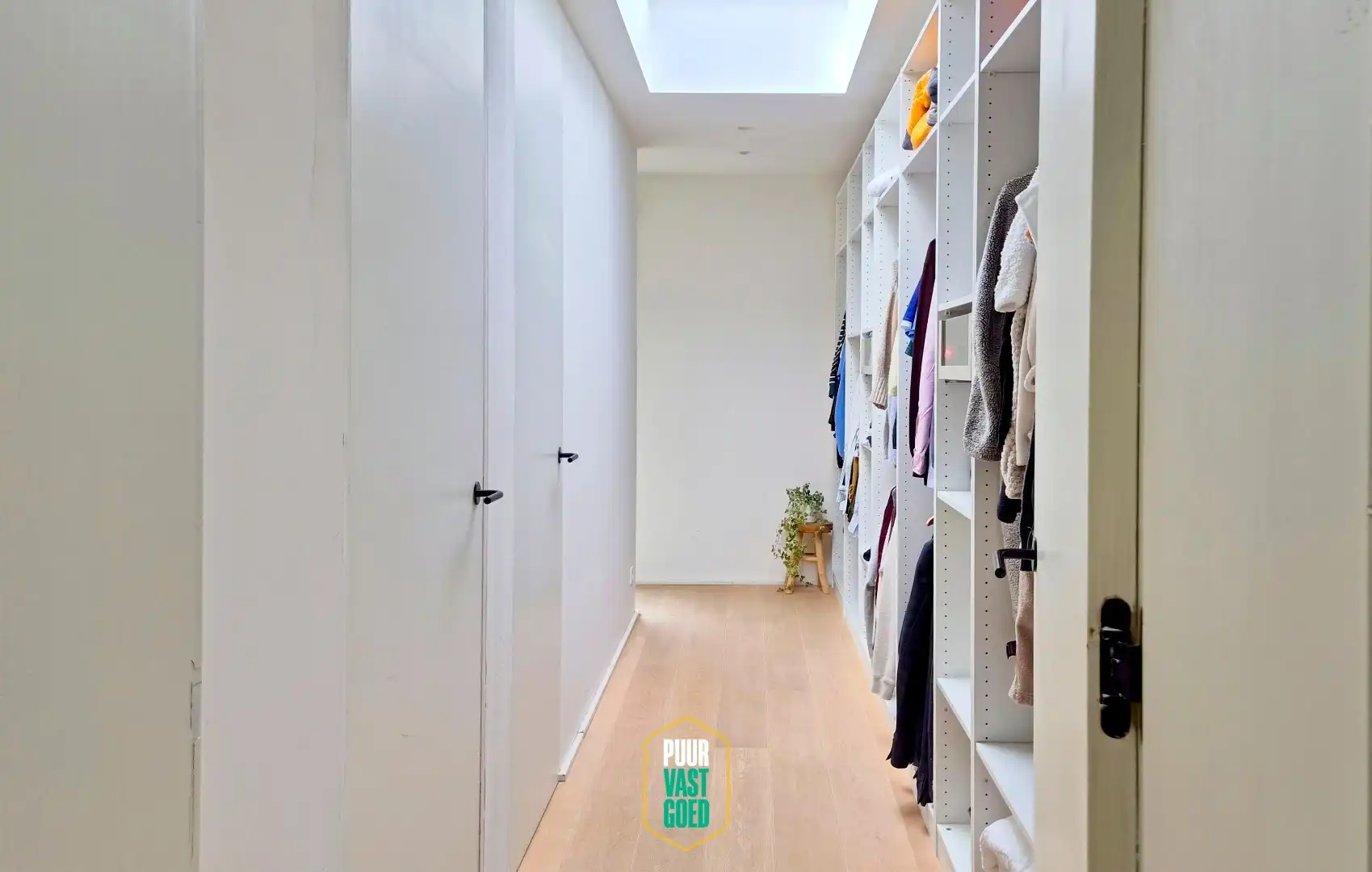 Strak moderne renovatie in dialoog met authentieke charme foto 15