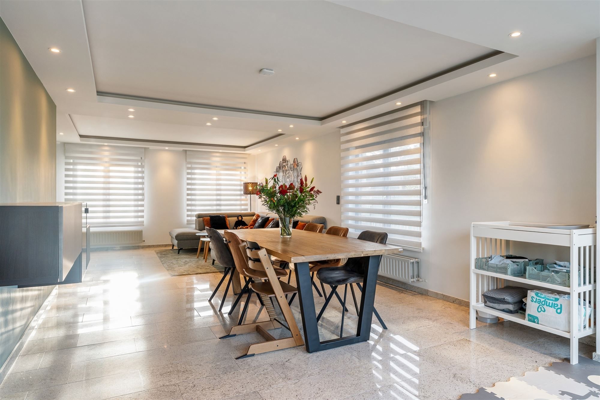 MOOI GERENOVEERDE WONING MET 4 SLAAPKAMERS OP RUSTIGE LIGGING VLAKBIJ KOERSEL CENTRUM foto 5