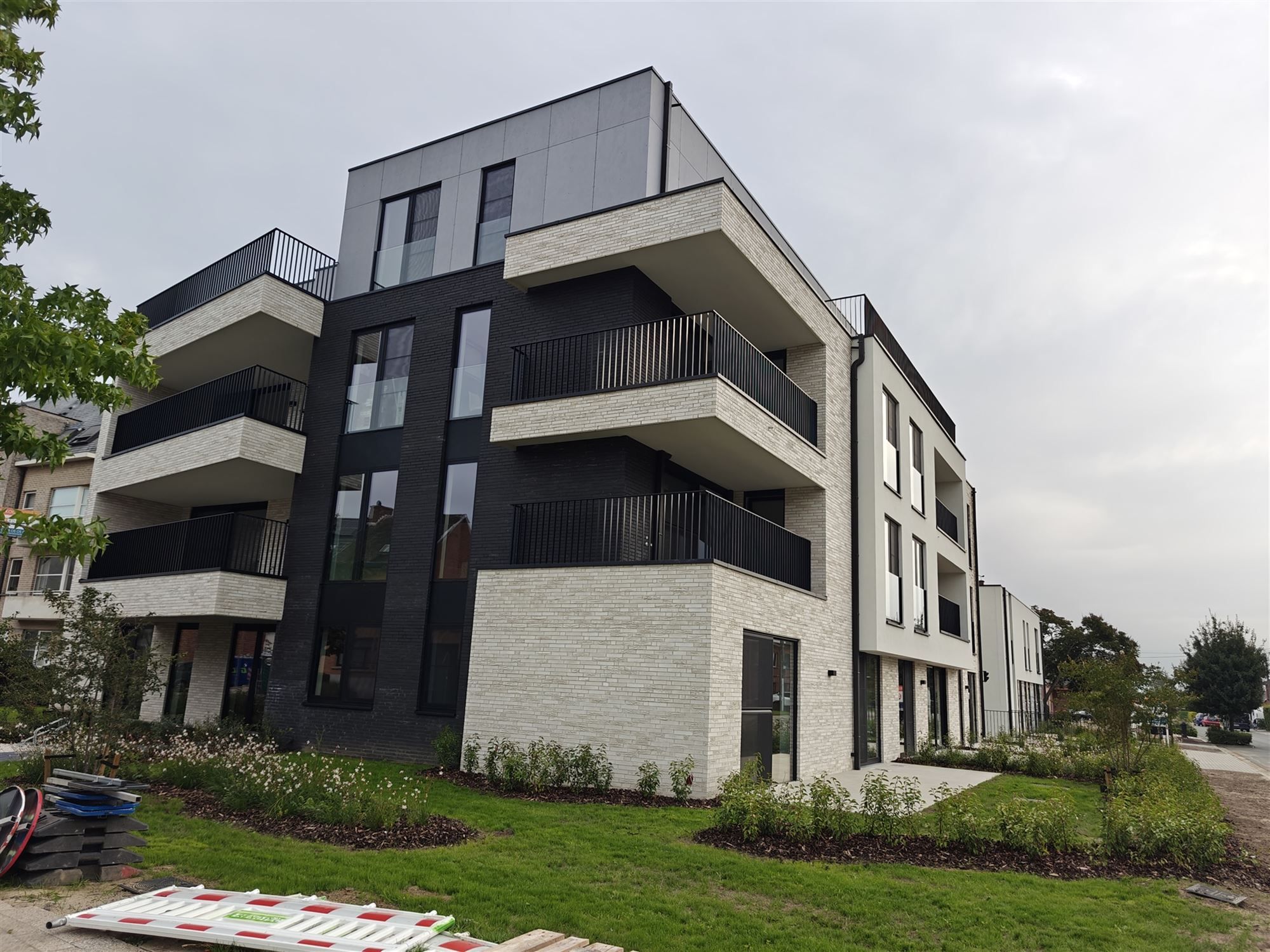 Appartement foto {{pictureIndex}}