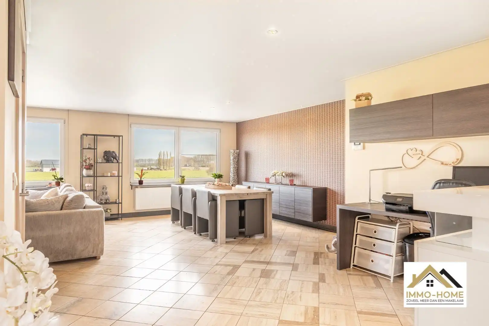 Ruime woning met prachtig uitzicht foto 2