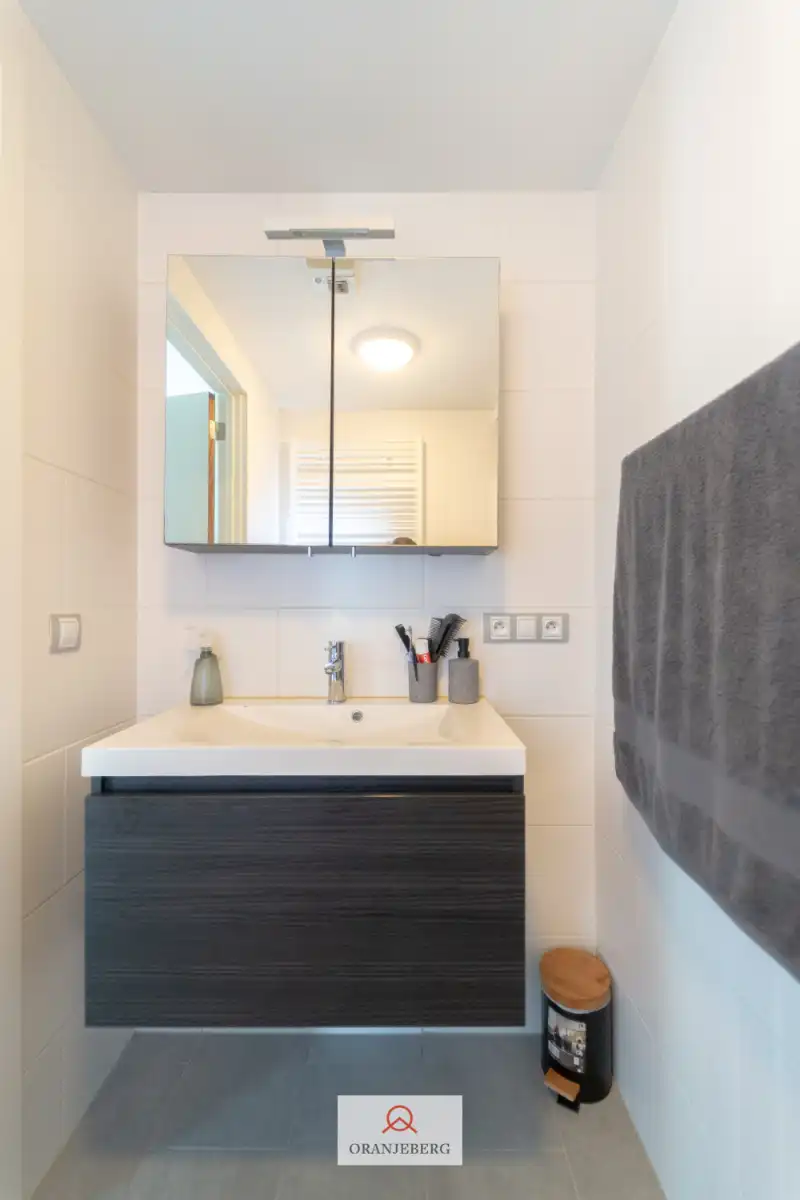 Modern gelijkvloers appartement in het groen foto 24