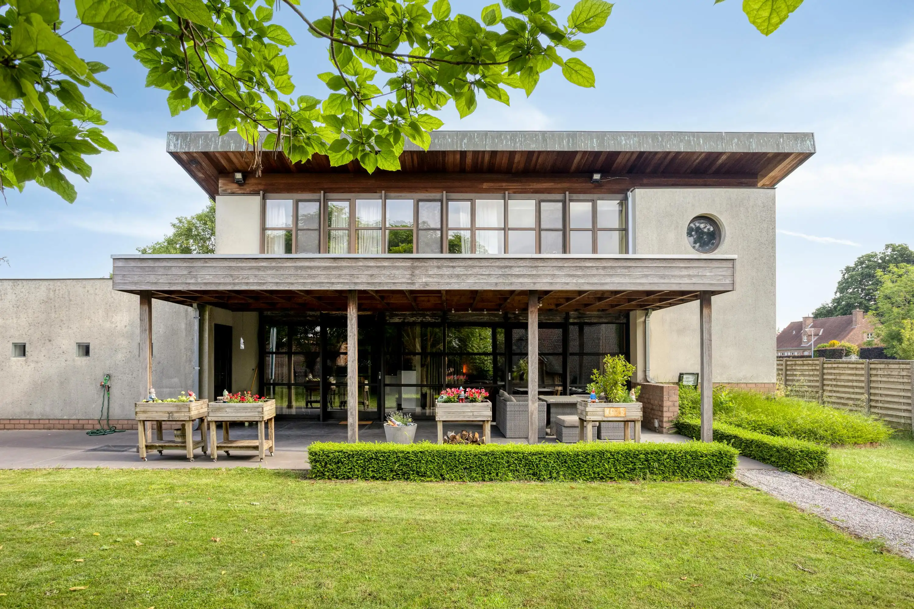 Ruime villa met 4 slaapkamers op 988 m² foto 21