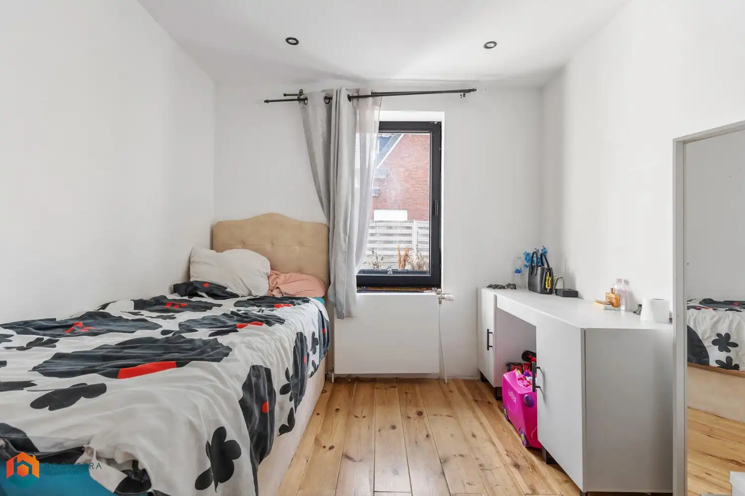 Woning met 4 slpkrs en garage op perceel van 1401 m² foto 20