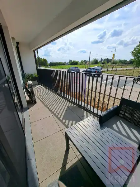 Instapklaar 1-slpk appartement met terras, autostaanplaats en grote kelderberging. foto 11