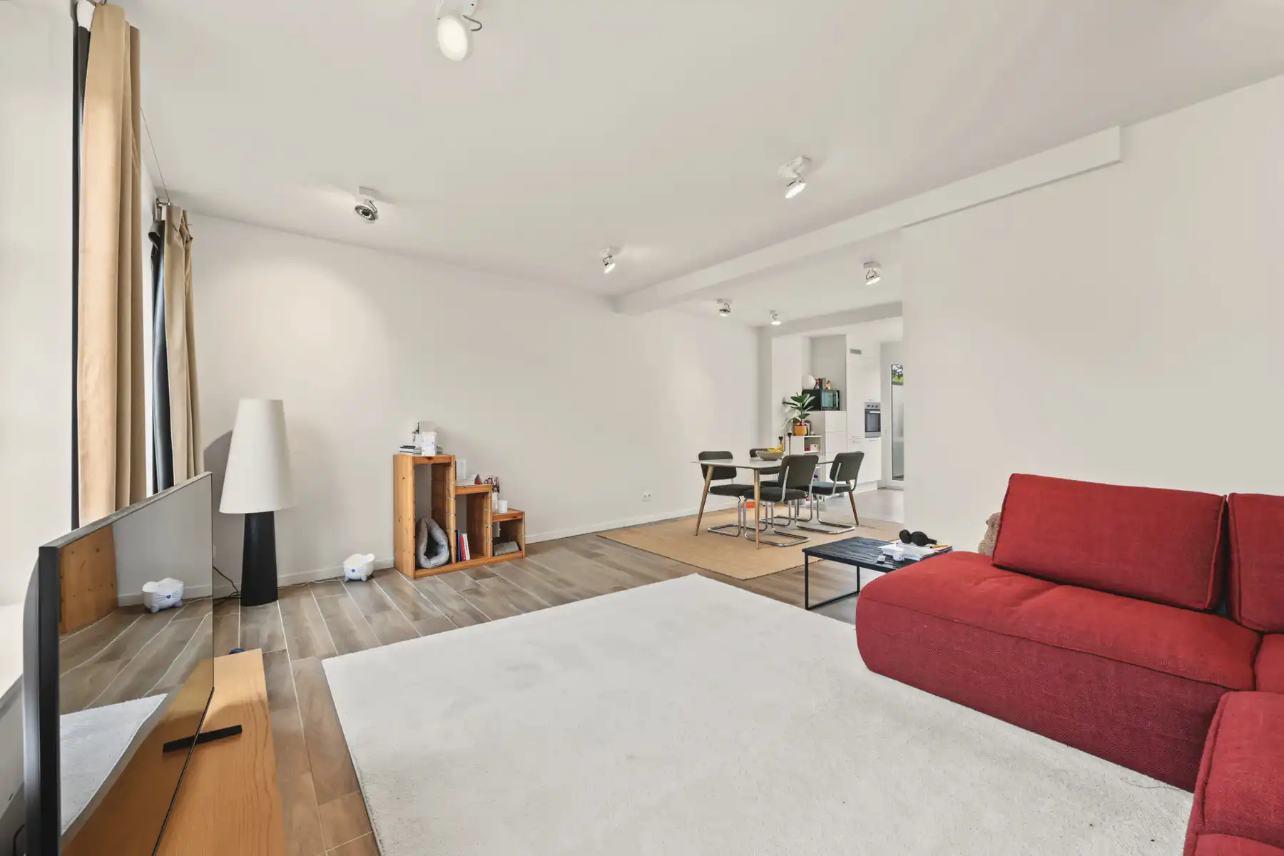 Centrum Schilde. Ruim duplex appartement met 3 slaapkamers. foto 8
