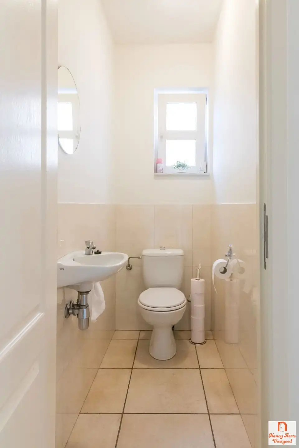 Gelijkvloers appartement met aparte ingang en privétuin foto 29