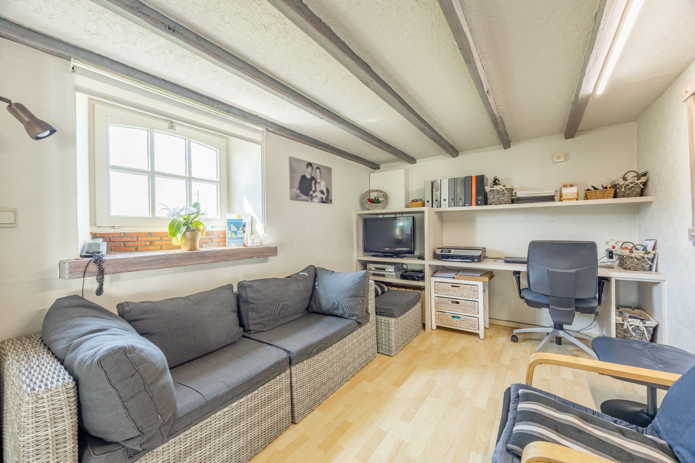 CHARME LANDHUIS  GELEGEN OP 1534 M² foto 14