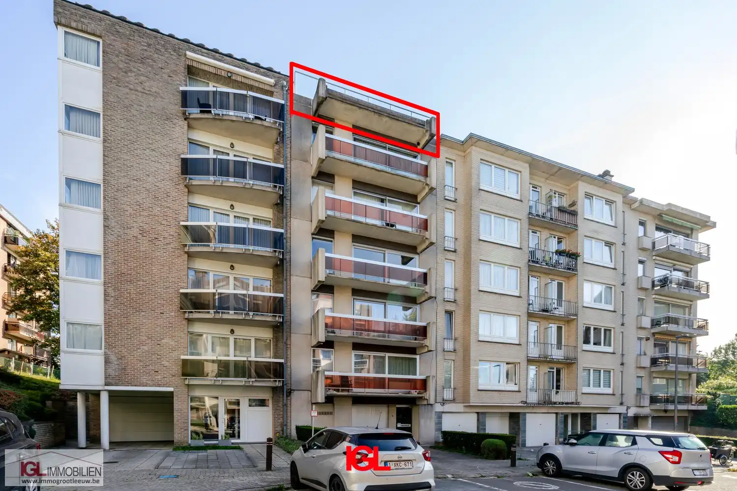 Penthouse-studio met 2 ruime terrassen te koop in Dilbeek foto {{pictureIndex}}