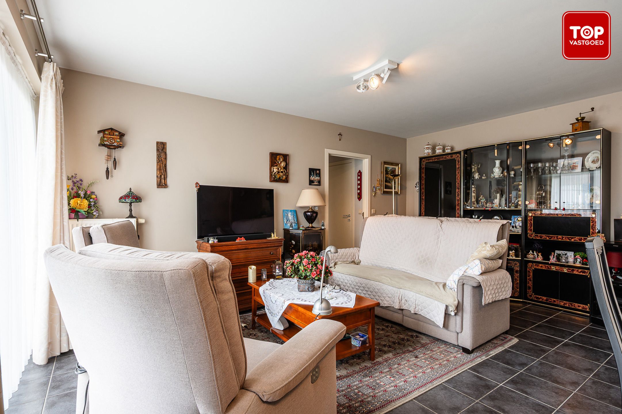 Instapklaar 2-slaapkamer appartement te Wondelgem. foto 4