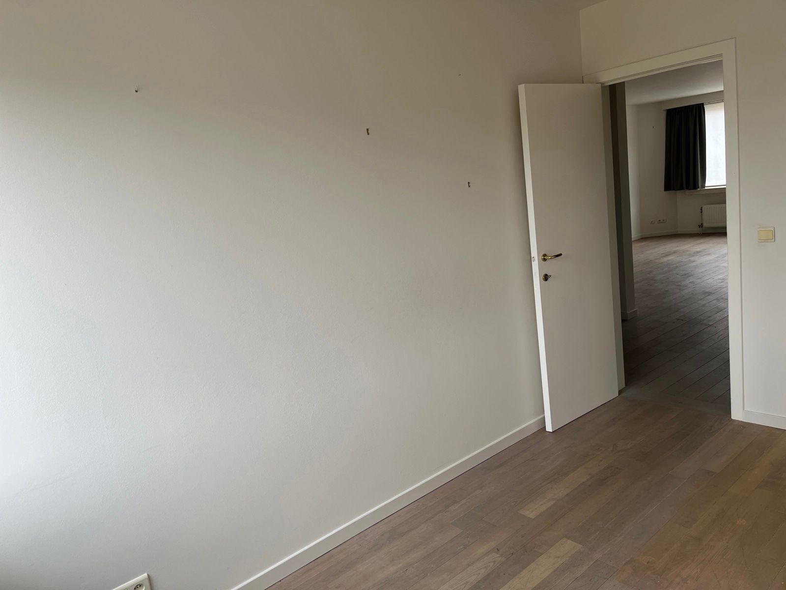 Appartement met lift, terras, garagebox en autostaanplaats foto 11