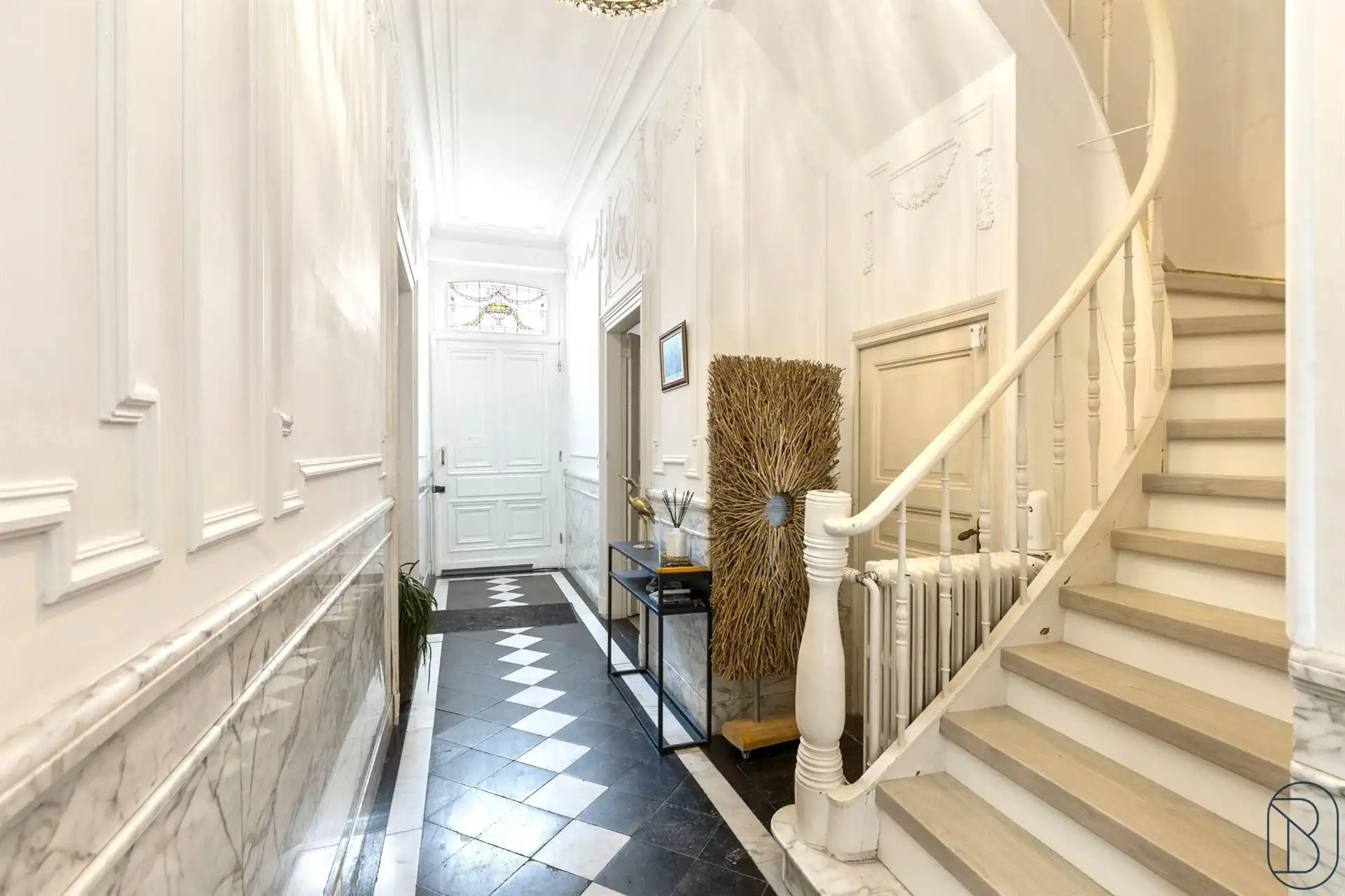 Charmante herenwoning met 5 slaapkamers en tuin in centrum foto 2
