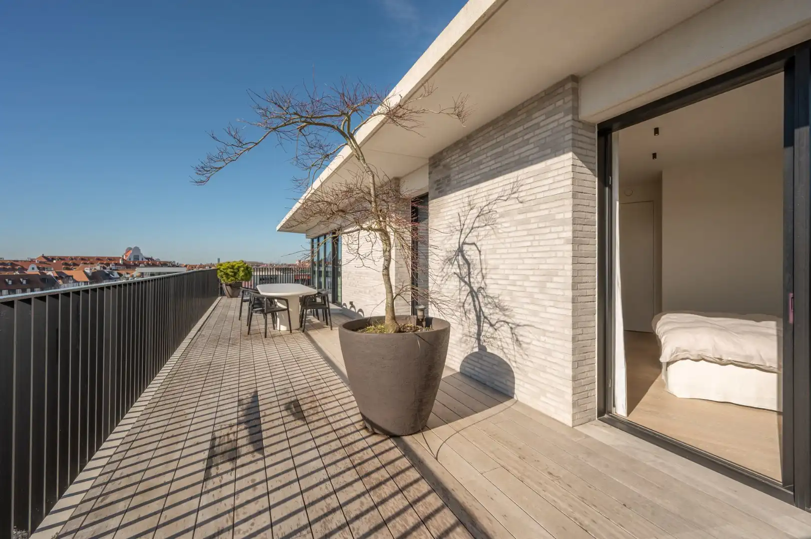 Uitzonderlijk prachtig appartement met luxe afwerking, volledig omringd door terrassen (ca. 100m²) in Duinenwater met open zichten foto 2