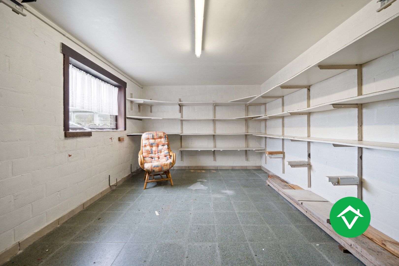 Instapklare woning met 4 slaapkamers en garage te Ichtegem  foto 19