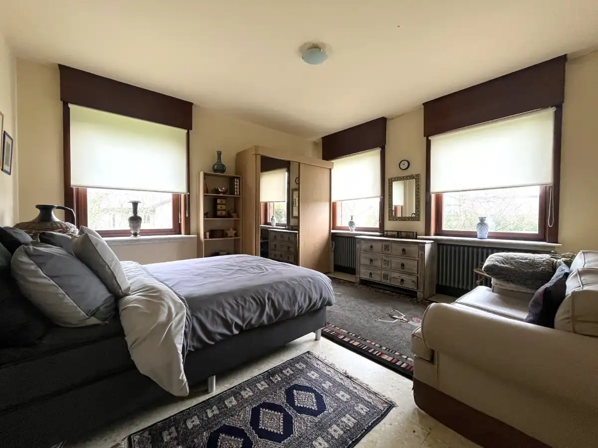 Roeselare – Unieke karakterwoning met ruime tuin foto 12