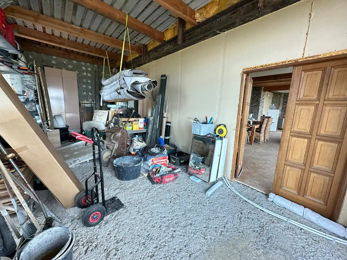 Unieke woning met enorm potentieel op perceel van 96 Are foto 9